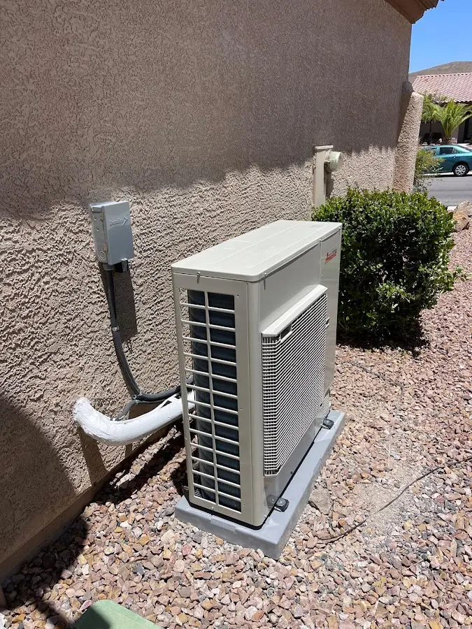 Residential air conditioning condenser unit in Yoakum
